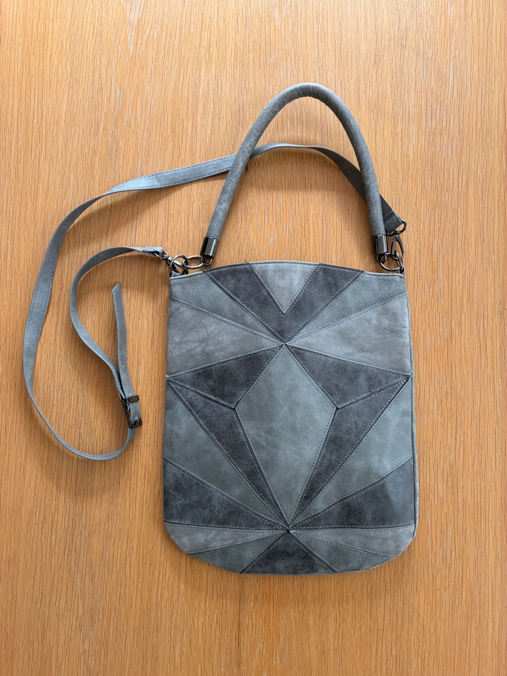 Circus by Sam Edelman-Geometric Shape Gray Cross Body Bag-Patchwork/Grunge